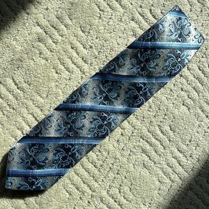 Pavone 100% silk necktie hand made in Italy